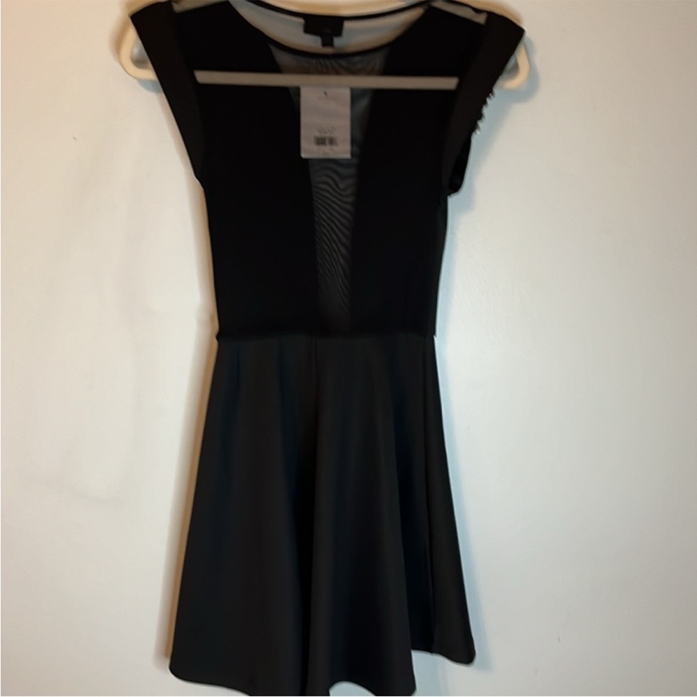 NWT Topshop Black Cocktail Dress Fit Flare
Embellished Jewels Cap Sleeve Size 4 - Picture 8 of 15